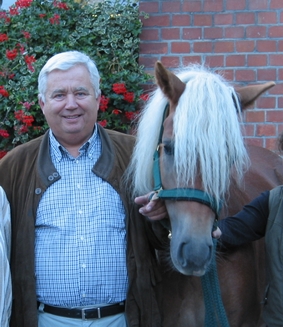 Kenzo mit seinem Z�chter, W. L�rcher